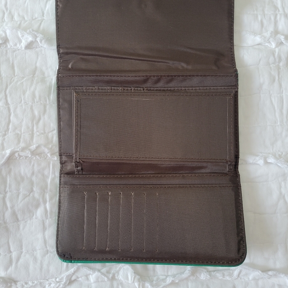 Kelly Green and Gold Hardware Wallet NWOT Faux Leather - Picture 7 of 10
